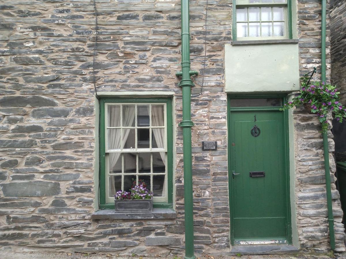 Ty Hen - Quirky Grade II Listed Cottage بلايناو-فيستينيوج المظهر الخارجي الصورة